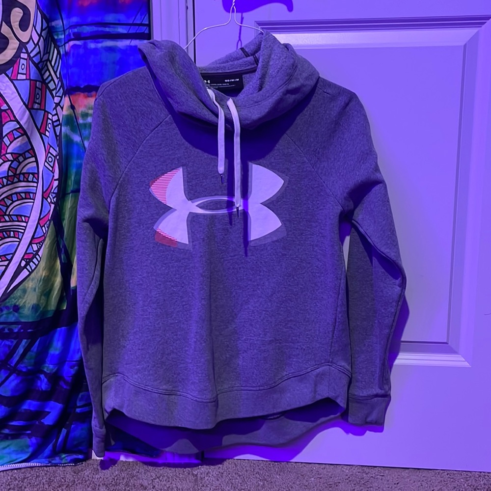 medium grey under armpit amour sweatshirt/hoodie